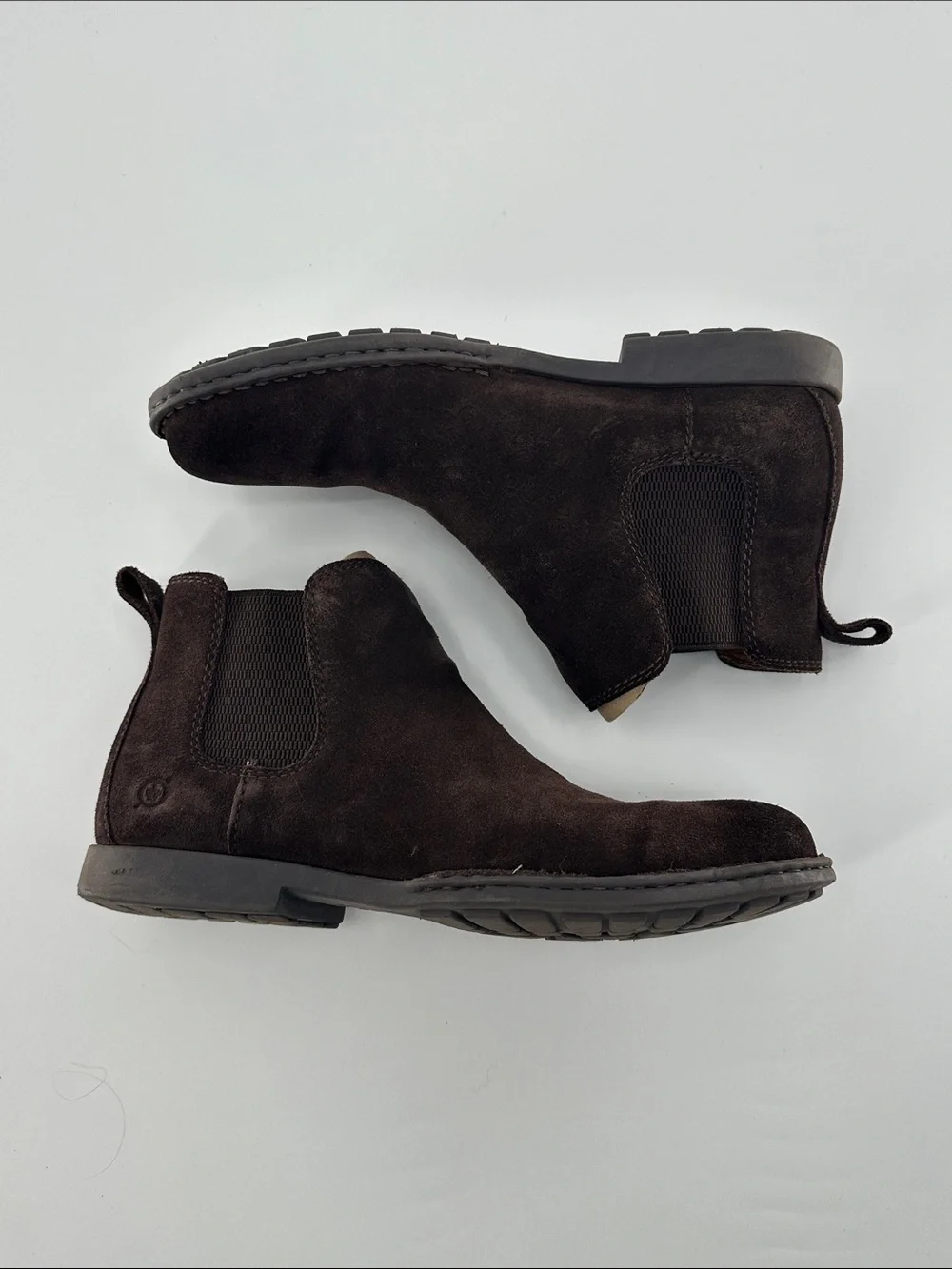Born suede chukka